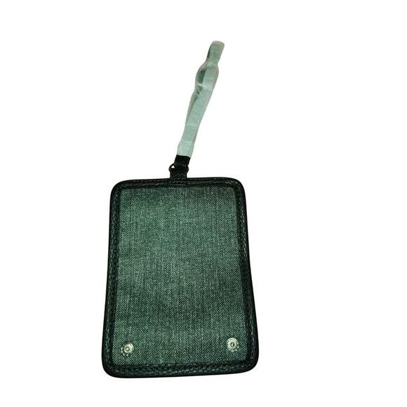 Thirty-One Luggage Tag Carry Me Away Initials A J Green New In Bag - Picture 2 of 3